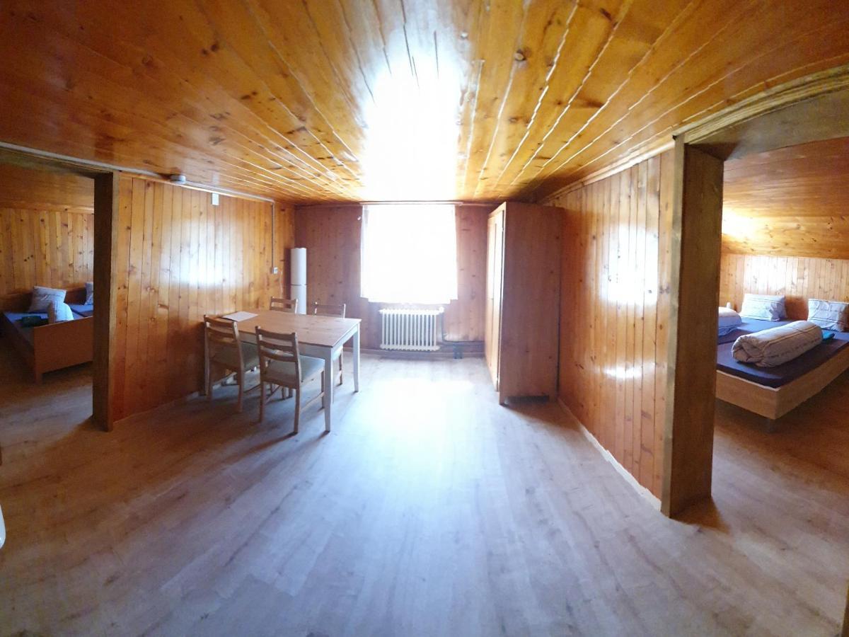 Hotel Alpenblick Muotathal ภายนอก รูปภาพ